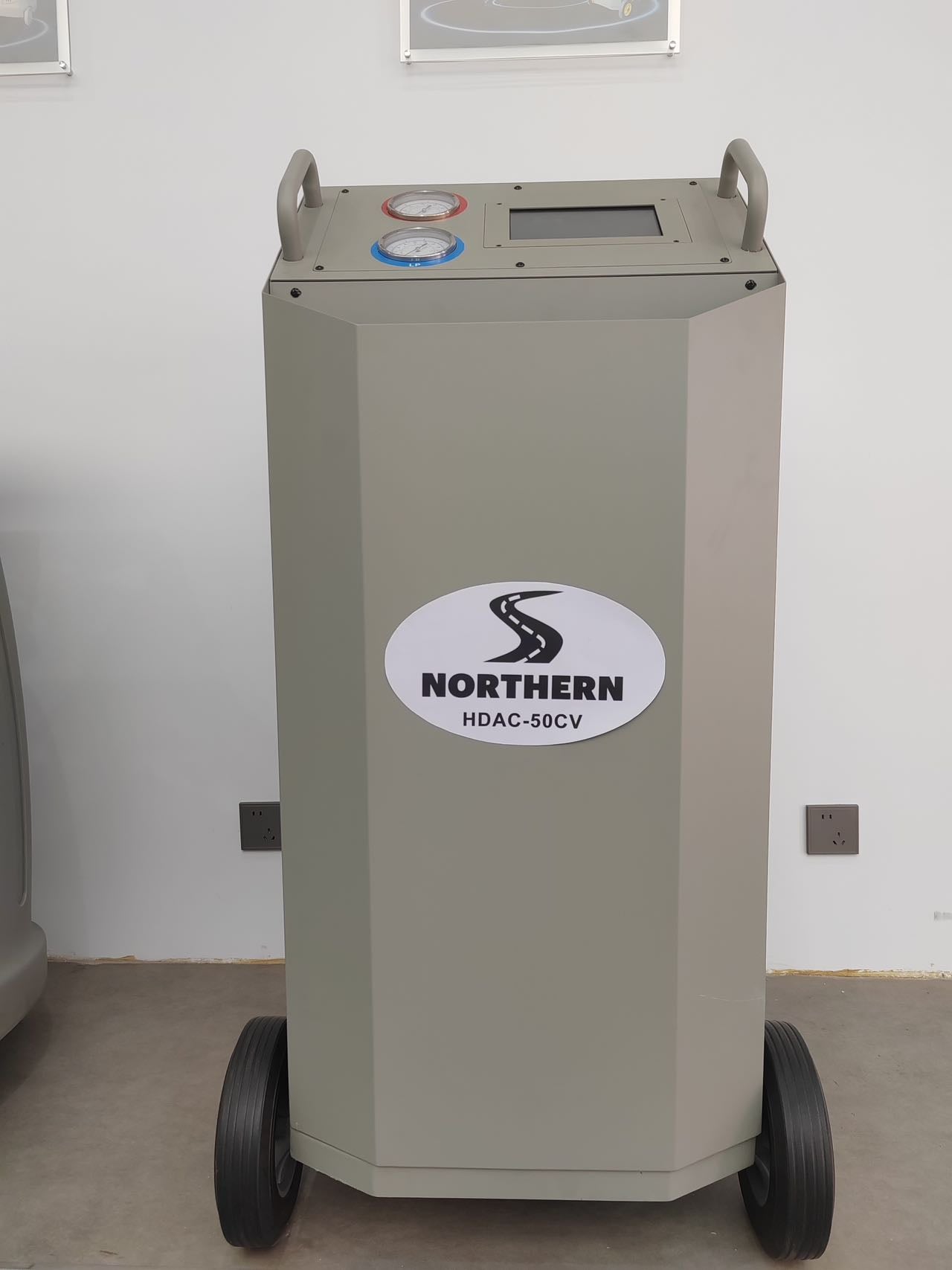 50Kg/100lb Tank Capacity R134a AC Refrigerant Recovery Machine for Bus/Train/Railway HDAC-50CV