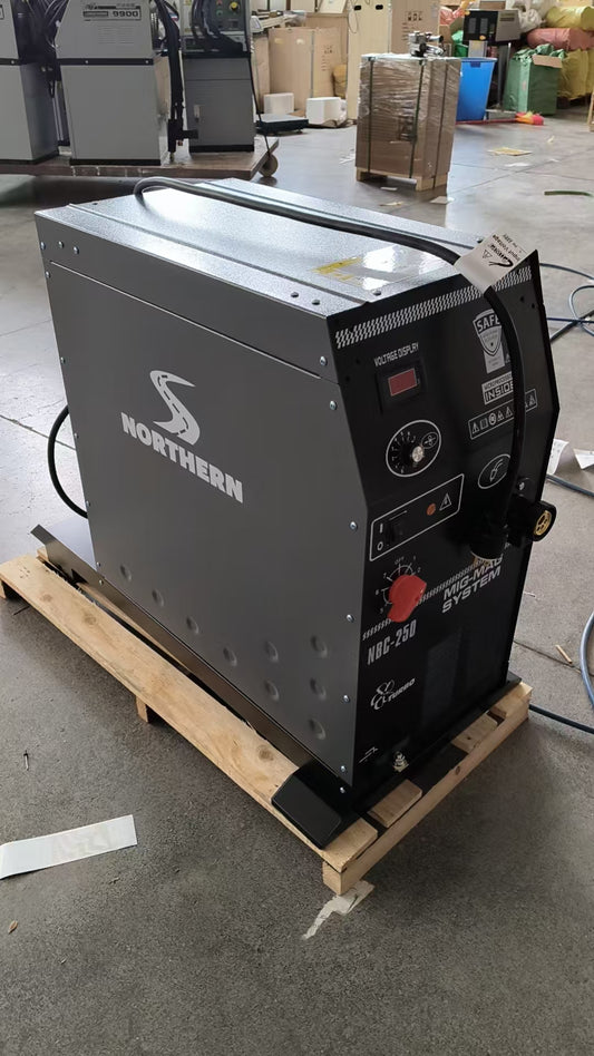 Carbon dioxide gas split protection welding machine